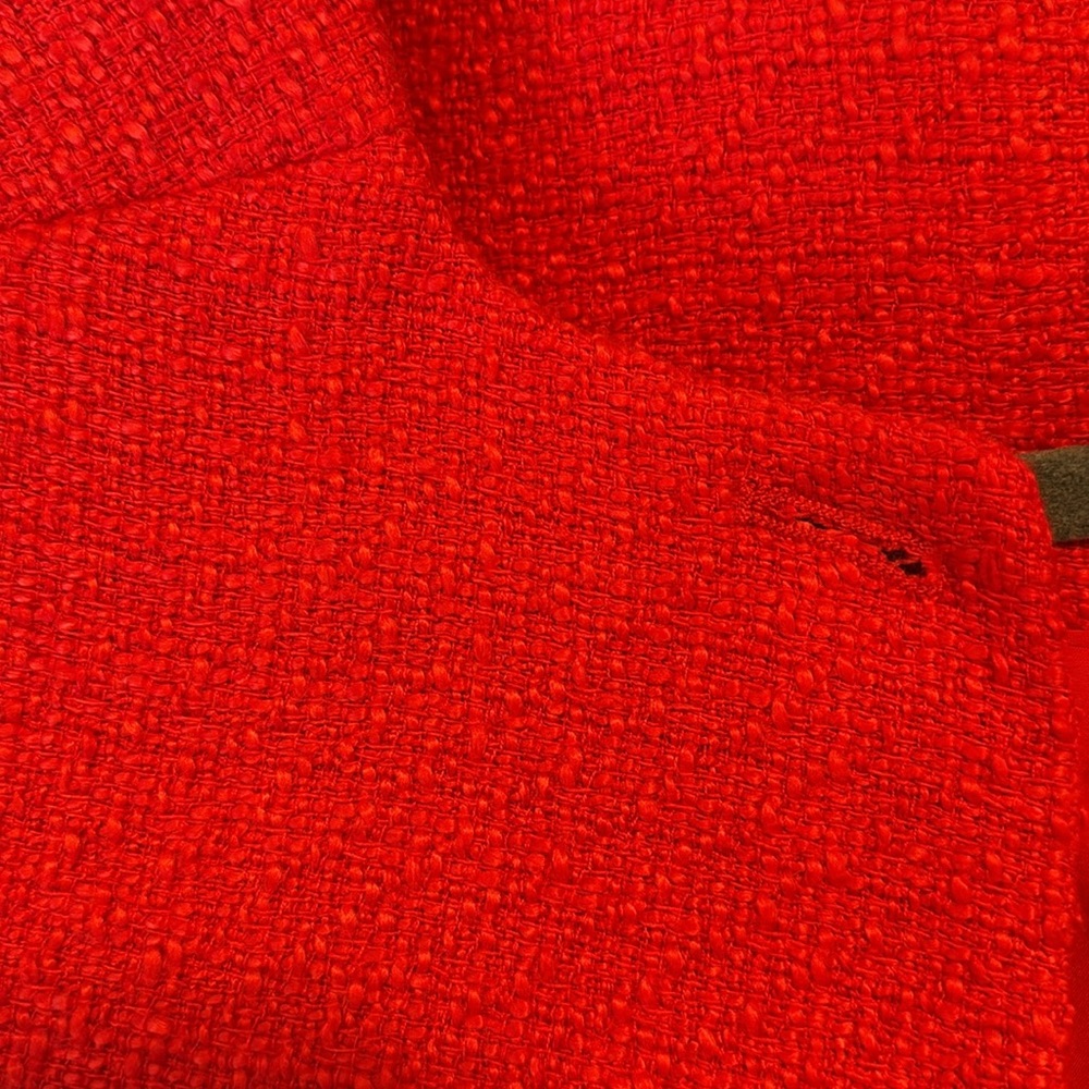 NWOT Tahari Red Cropped Tweed Style Blazer with Gold Buttons - Picture 4 of 8